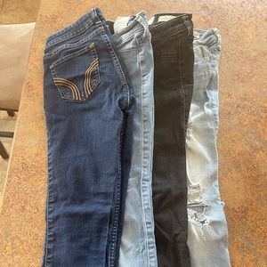 Hollister jeans 4 pair bundle size 00S